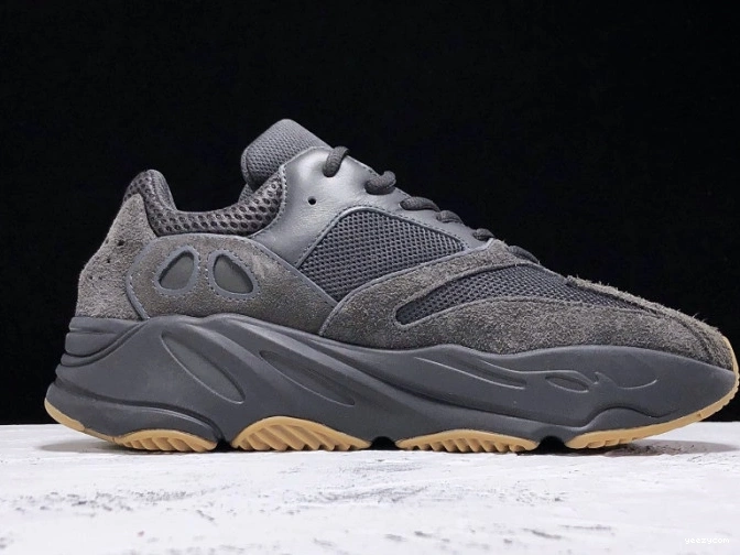 Utility Adidas 700 Boost Black FV5304 Yeezy 0725
